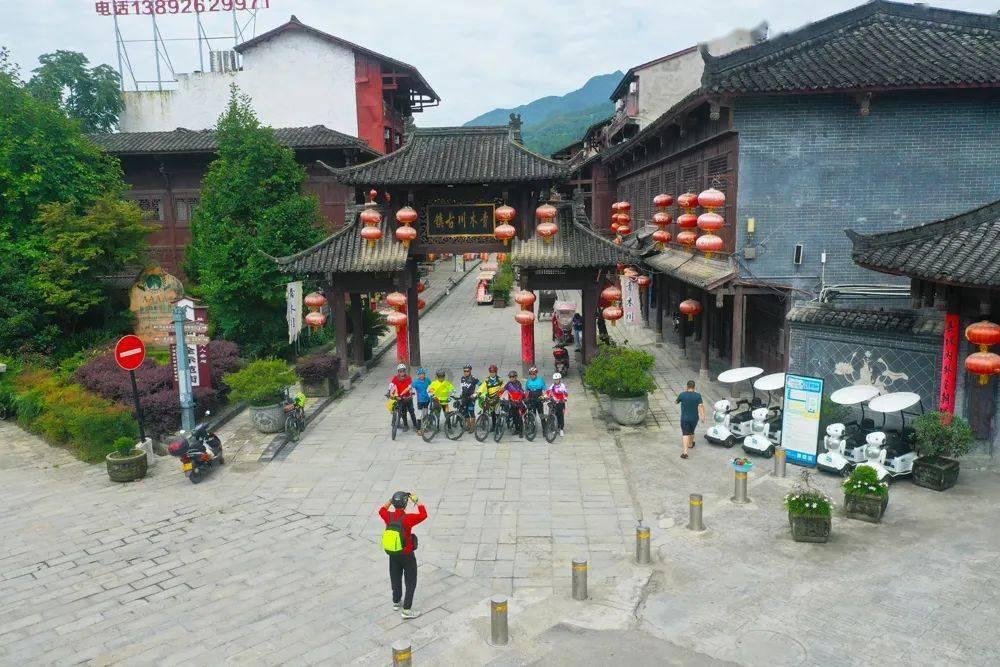 探索冷知识的冯晓桐说狗和真爱是一场陪伴的接力,你对此有什么看法?平台,揭秘你不知道的奇闻趣事